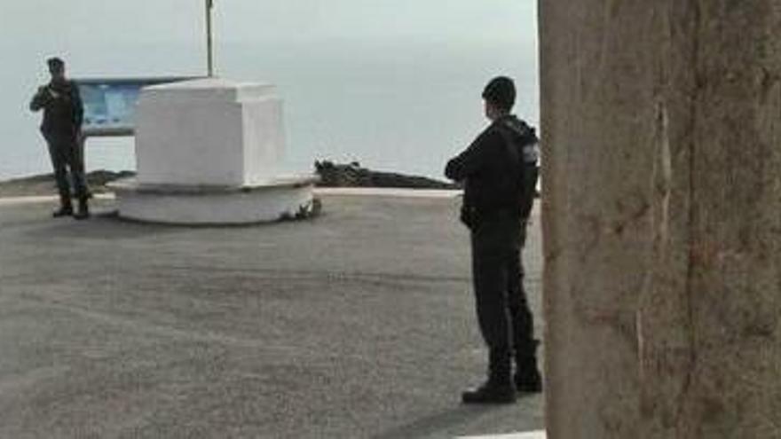 Un grup d&#039;agents de la Guàrdia Civil de ruta per Cadaqués sorprèn els veïns