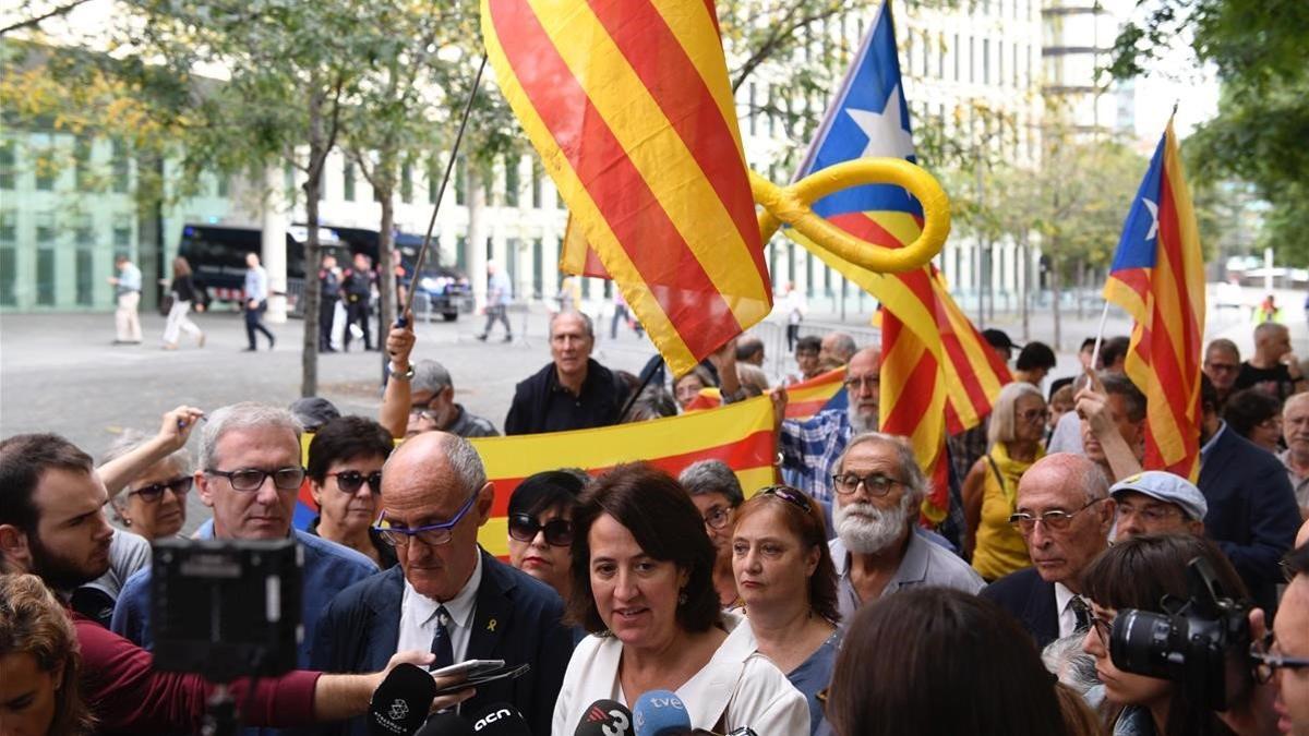 Protesta de la ANC frente a la Ciudad de la Justicia