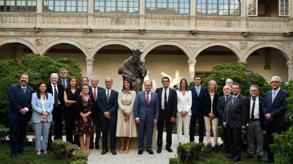 Foto de familia dos actos de onte no Día da Ciencia.   | // RAGC