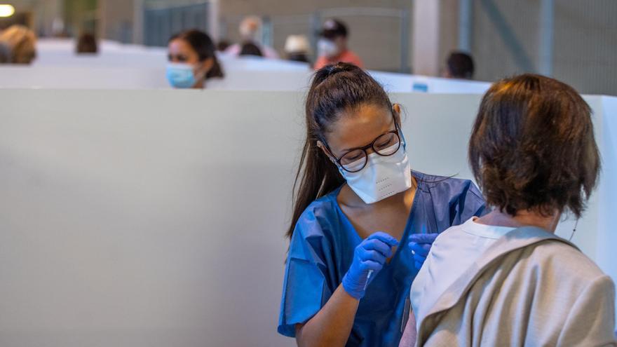 La edad de los pacientes ingresados por covid desciende en la Comunidad Valenciana