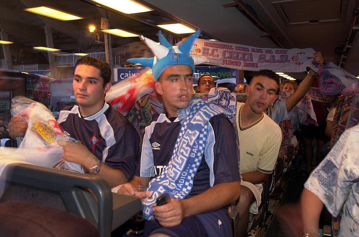 Una flota por carretera con 10.000 aficionados celestes