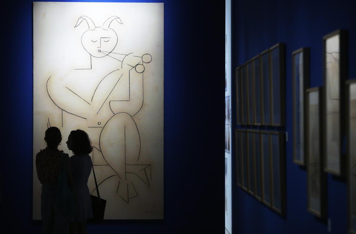 Obra conmemorativa de Diego Santos en la exposición 'La presencia de Picasso'