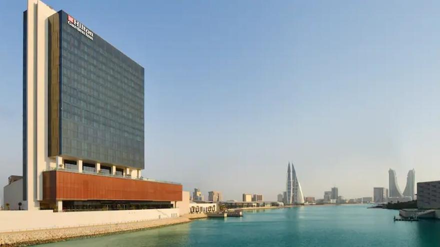 Imagen exterior del impresionante Hilton Garden Inn Bahrain Bay.