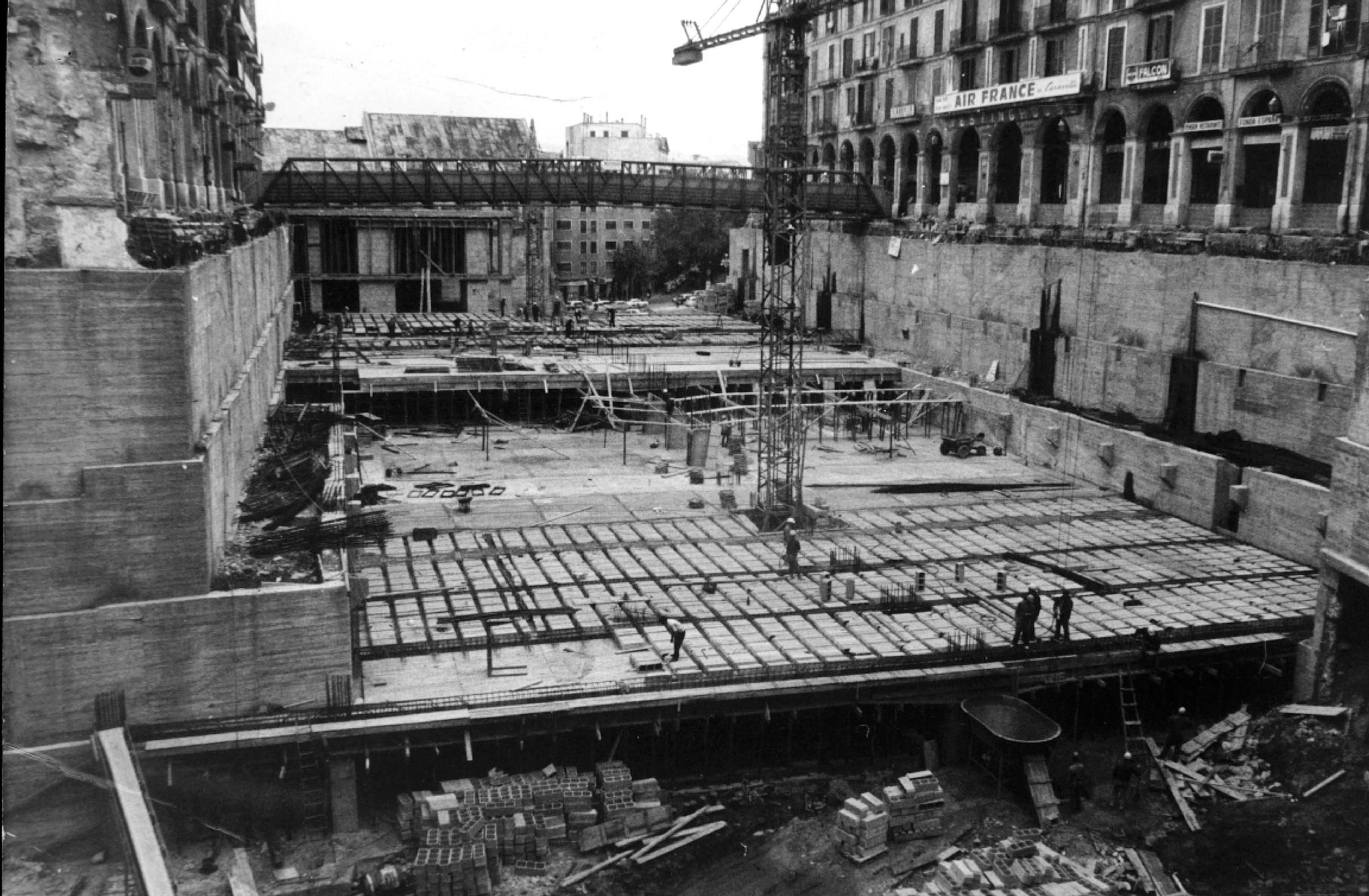 Obras del aparcamiento a principios de los 70.