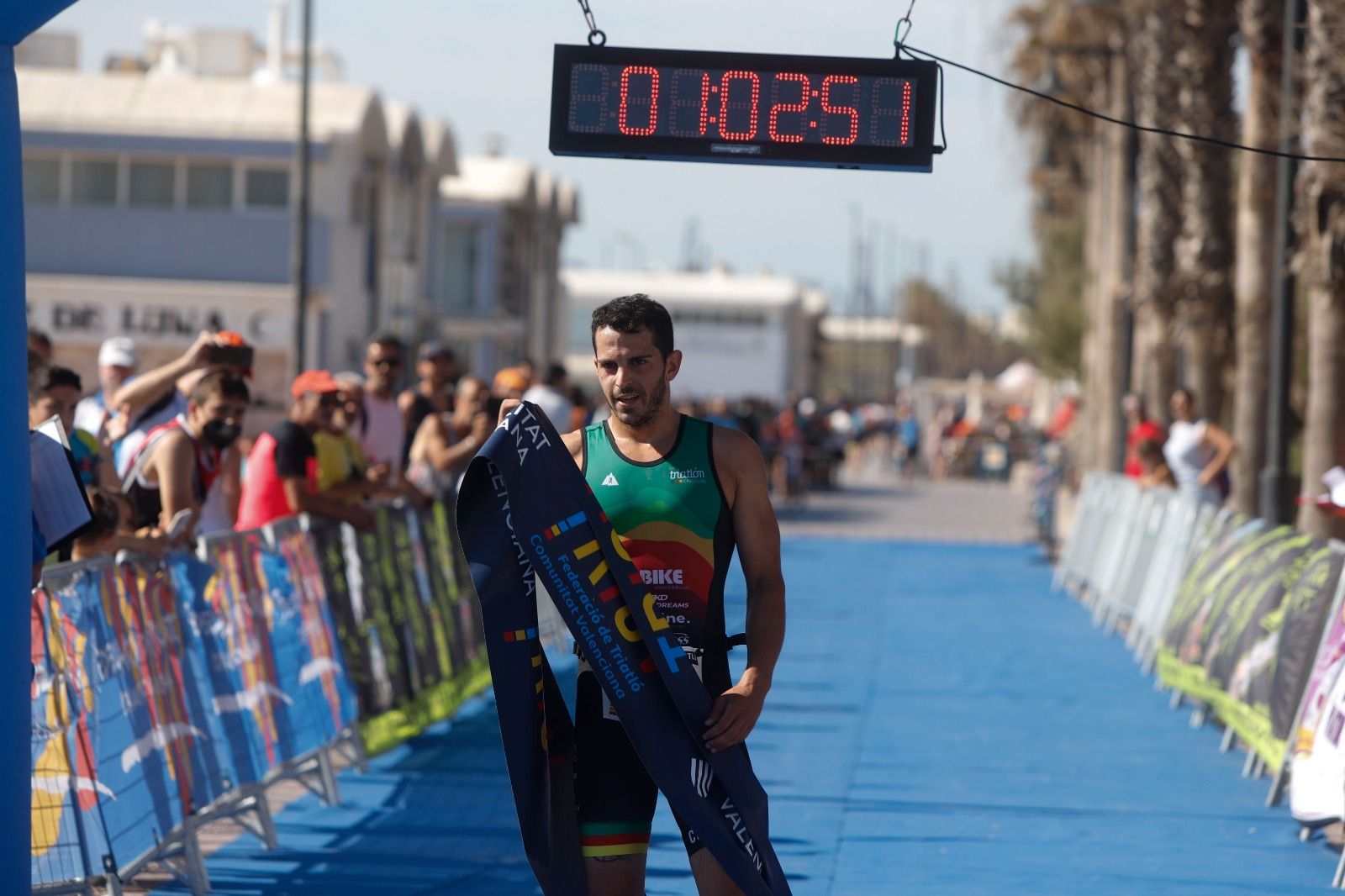 El Triatlón Playa de la Malvarrosa, en imágenes