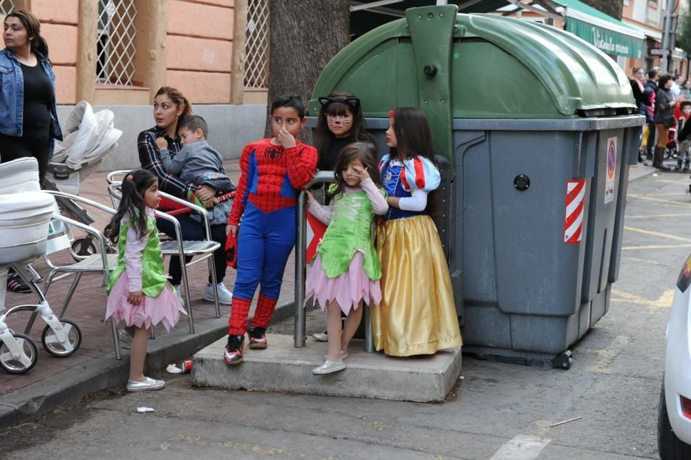 Vistabella saca su carnaval a las calles