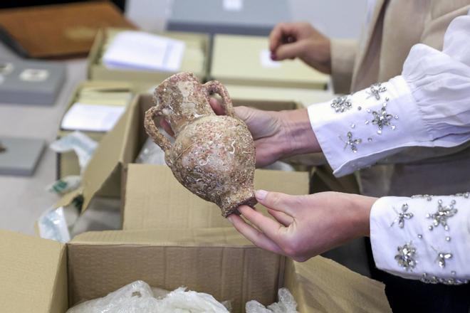 Técnicos de Patrimonio de Mallorca analizan miles de piezas arqueológicas expoliadas de “valor incalculable”