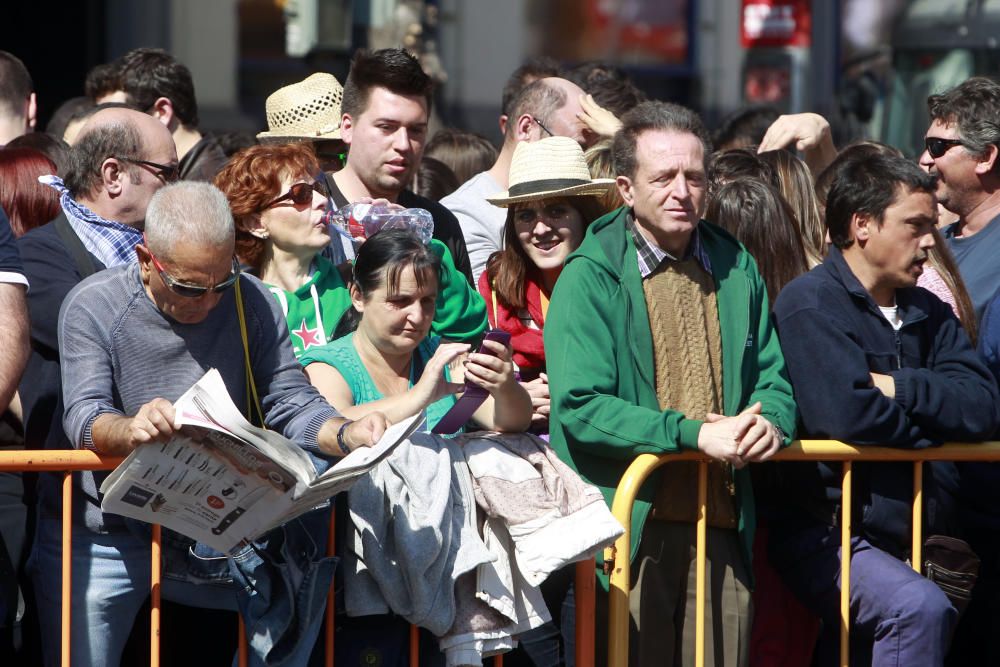 Búscate en la mascletà del 12 de marzo