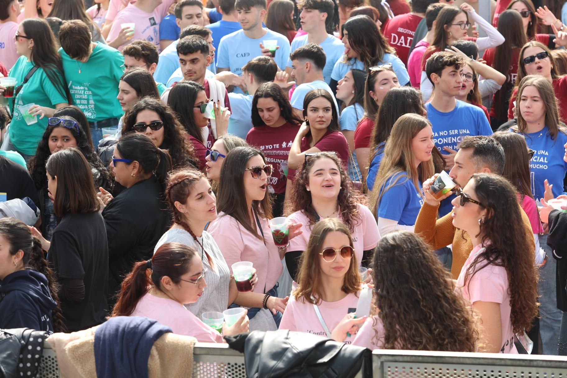 Búscate en las fotos de la fiesta de las paellas 2025 de la UJI en Castellón