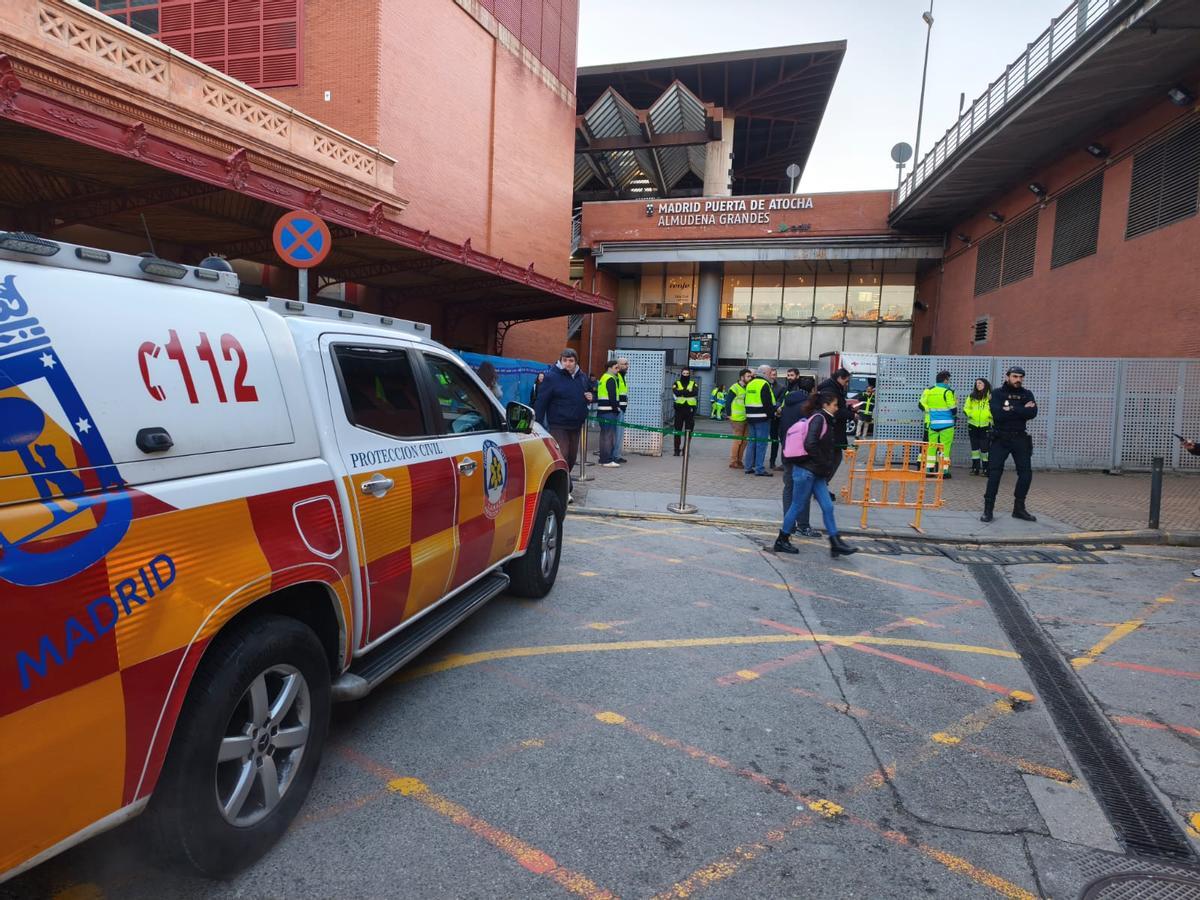 Uno de los dispositivos de Summa112 en la estación de Atocha.