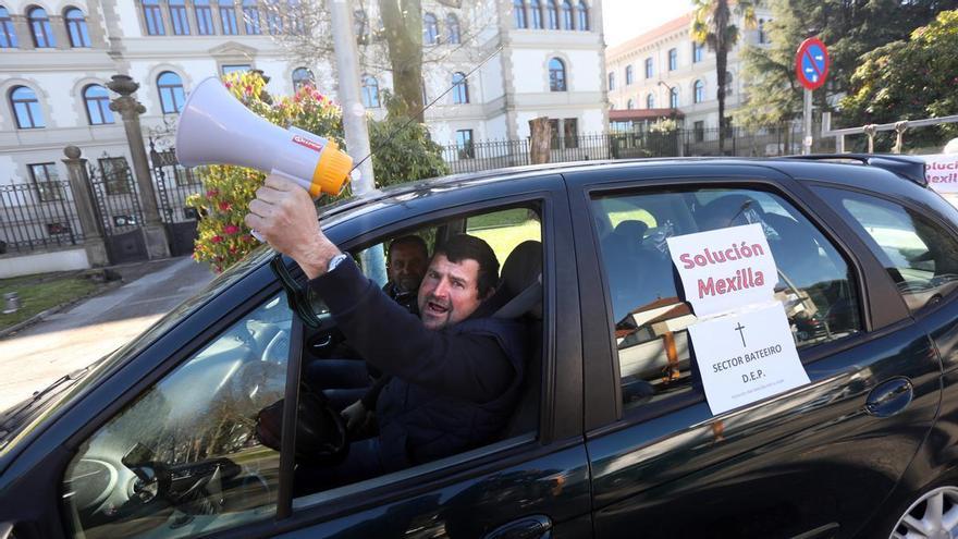 Nueva jornada de protesta de los mejilloneros, que piden reunirse con Rueda