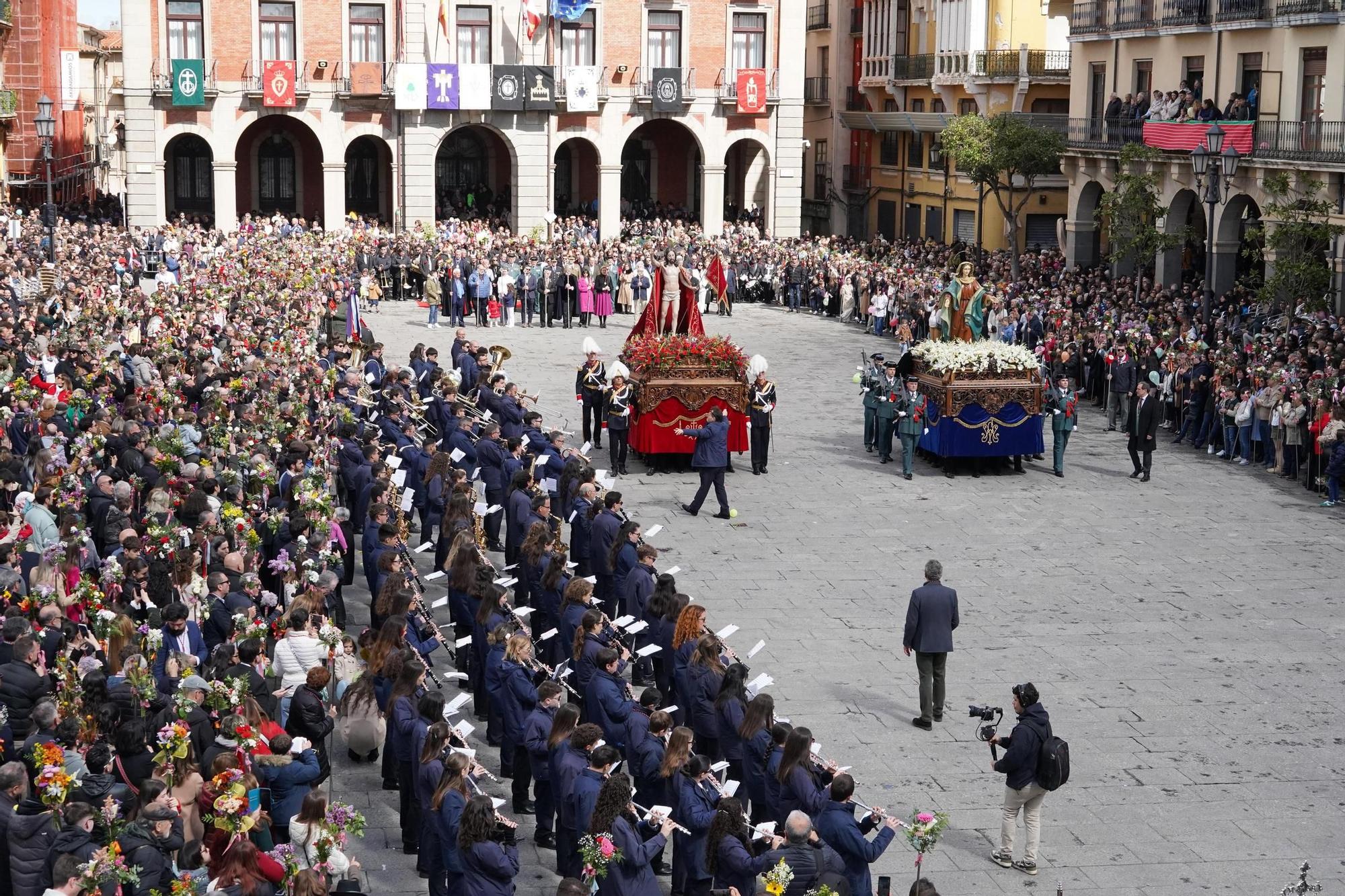 GALERÍA | Las mejores imágenes de la procesión de La Resurrección en Zamora