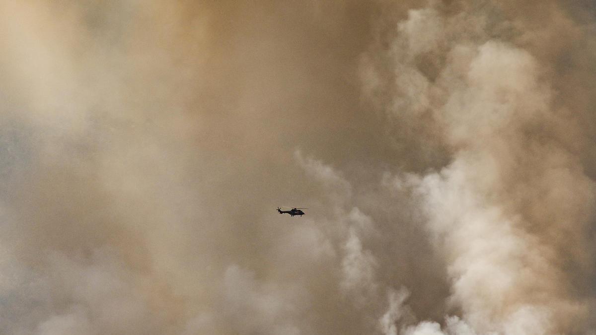 INCENDIO ÁVILA AVIÓN | Un piloto de avión graba el incendio de Ávila desde 22.000 pies de altura