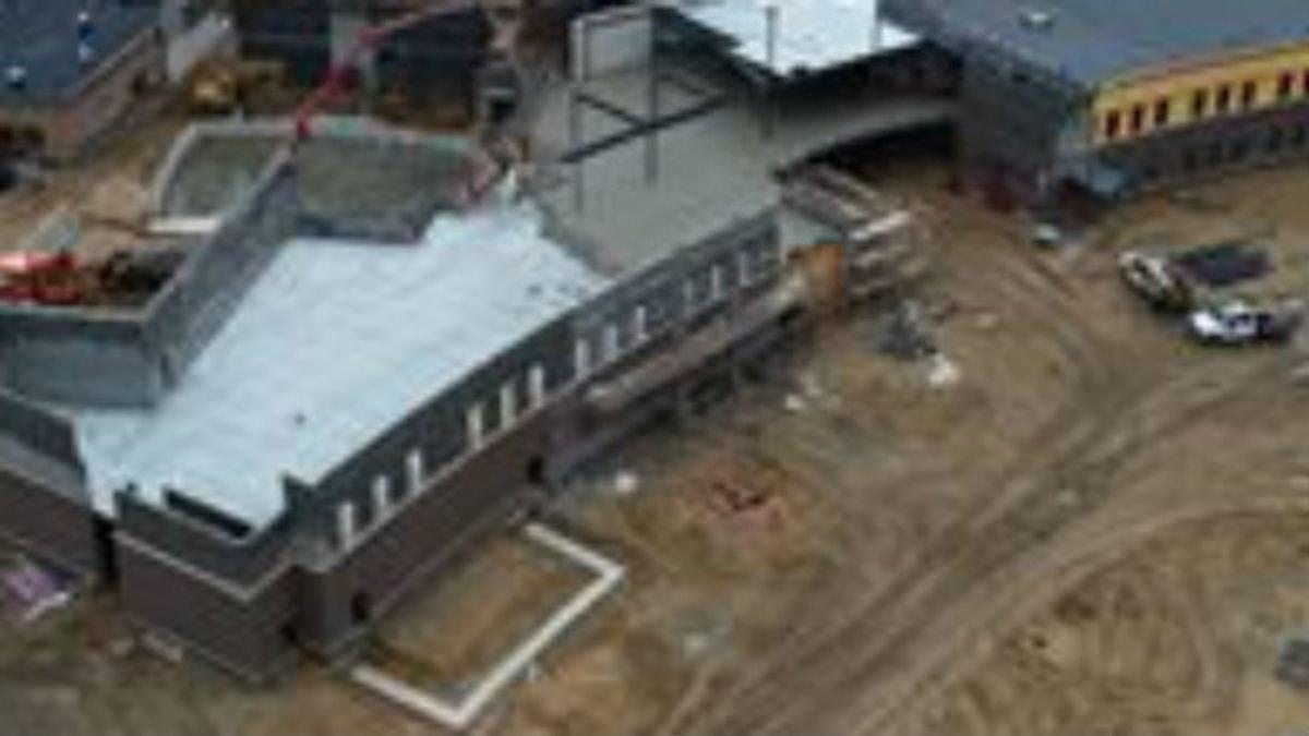 Imagen de las obras de construcción del nuevo edificio del centro Fruitport High School, en Michigan.