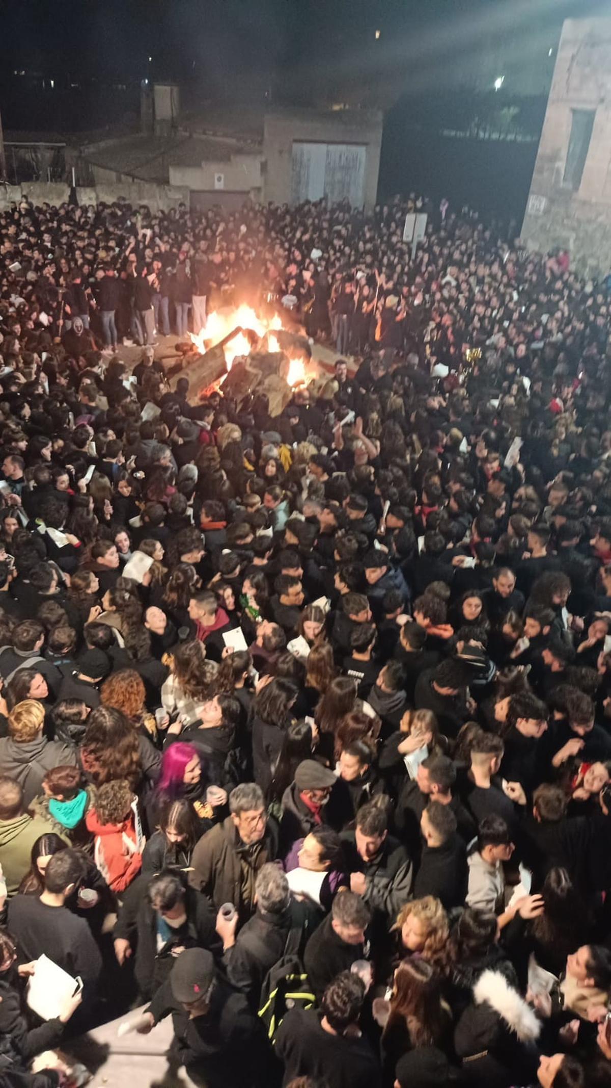 Ensayo de los 'Goigs' de Sant Antoni en Manacor: devoción en la Concòrdia