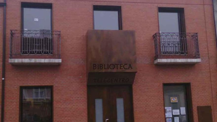 Fachada de la nueva de biblioteca de Villalpando.