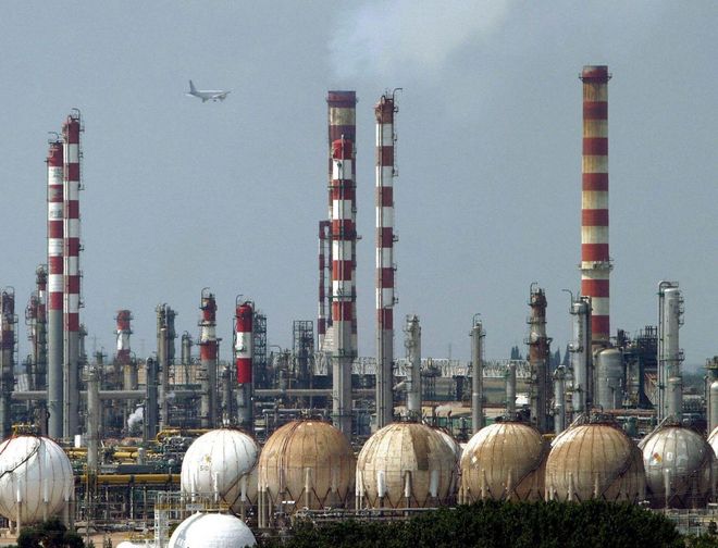 Catalunya s’assegura connexió elèctrica per descarbonitzar la petroquímica