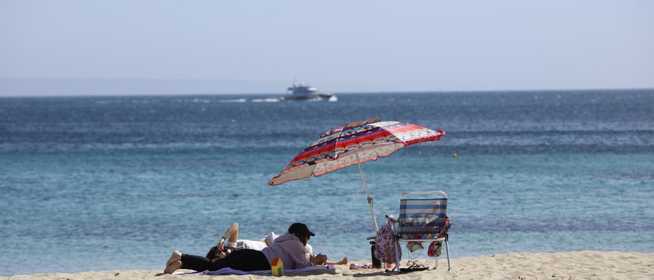 Ein &quot;Sommertag&quot; am Strand mitten im März: Mallorca bricht Temperaturrekord