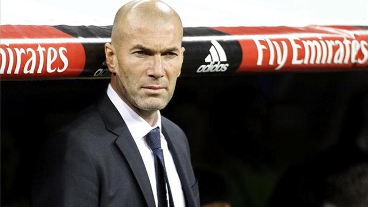 Toda Francia está pendiente de cómo le va a Zidane al frente del Real Madrid