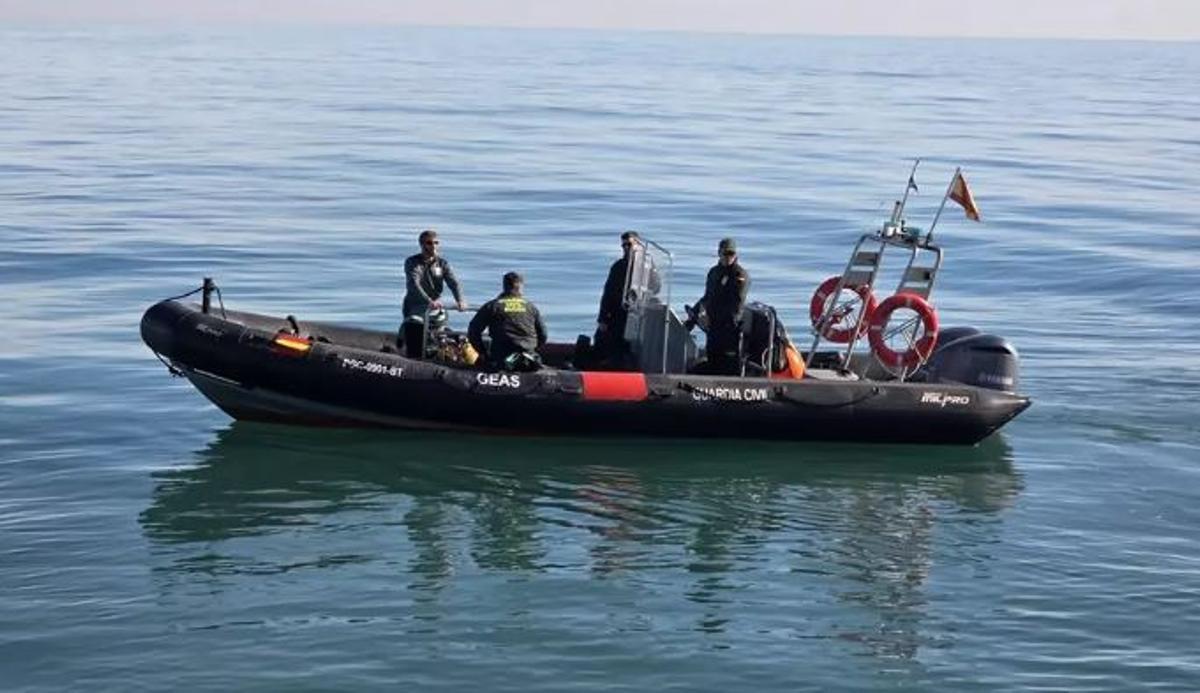 Los GEAS de la Guardia Civil durante el operativo de búsqueda.