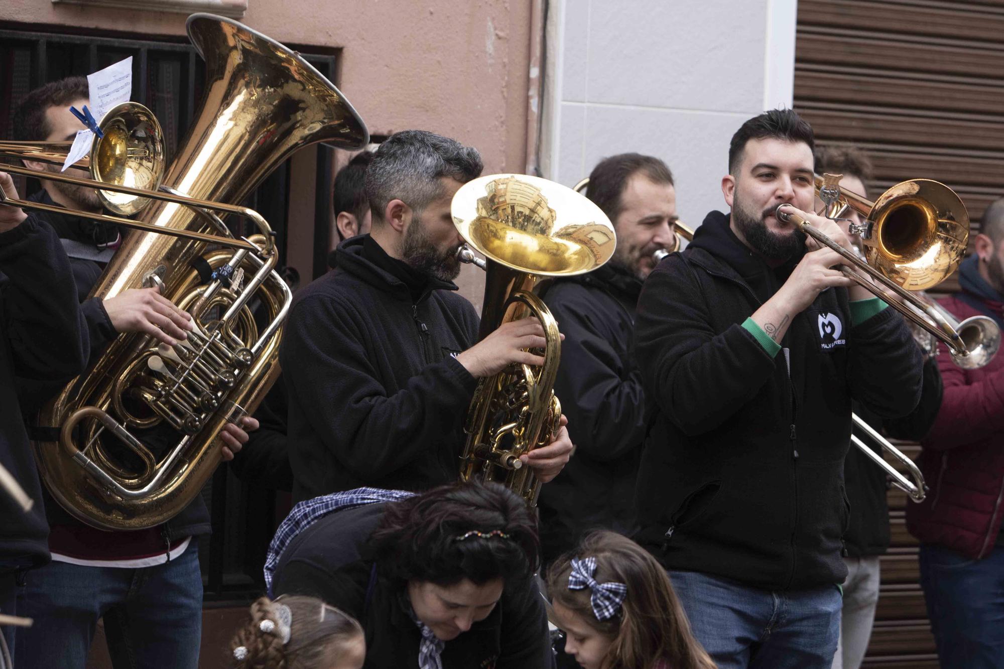 Los tradicionales pasodobles falleros vuelven a las calles de Alzira