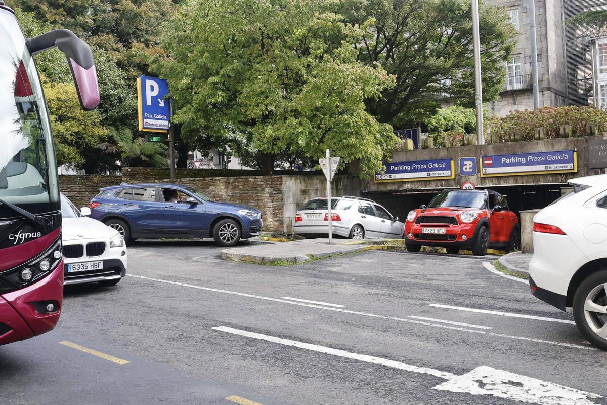 Entrada del parking de la plaza de Galicia