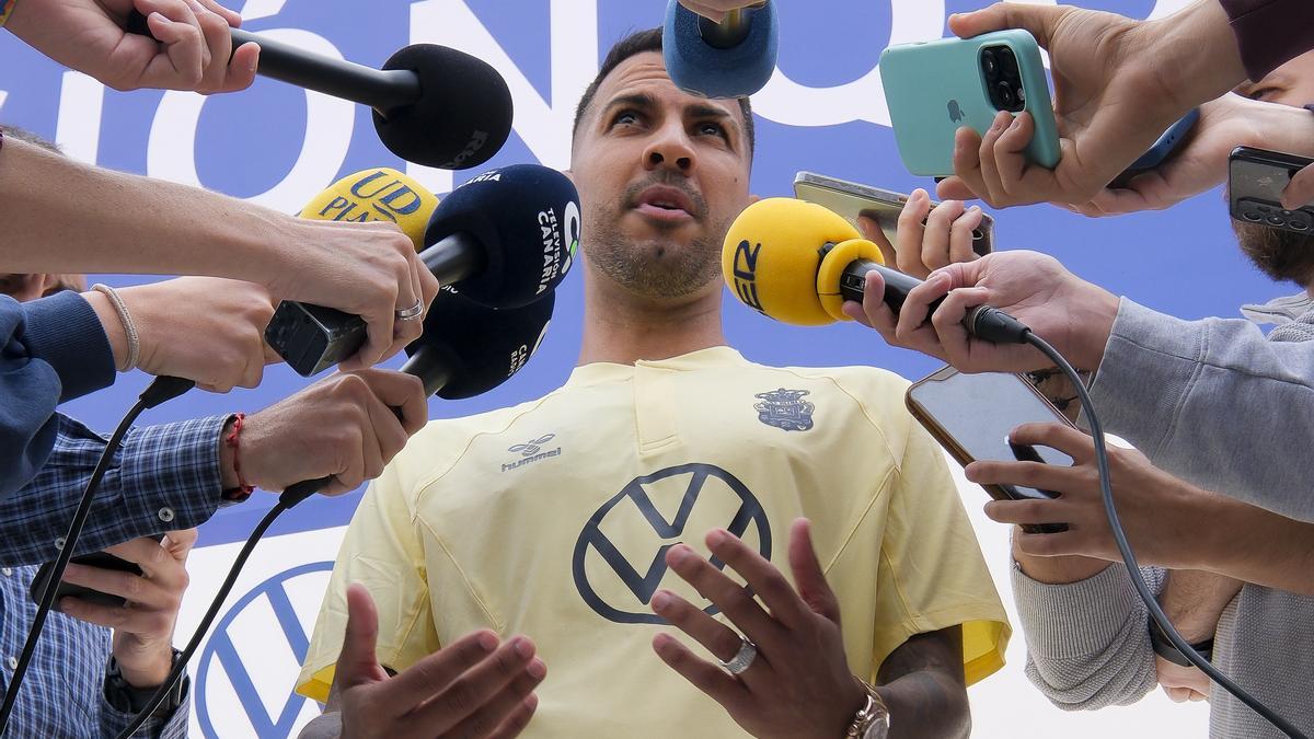 Jonathan Viera, esta semana, durante su intervención ante los medios.