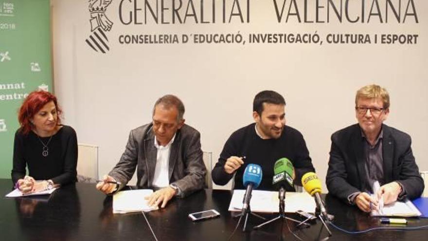 Rosa J. Mañes, Miquel Soler, Vicent Marzà y Jaume Fullana, ayer.