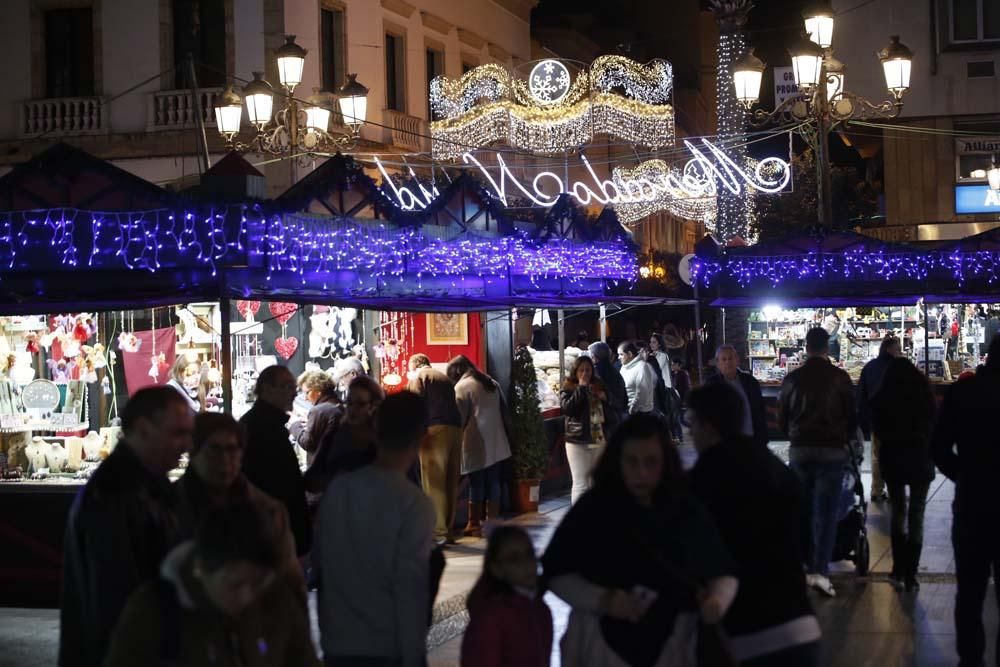 La luz de la navidad ya ilumina el centro