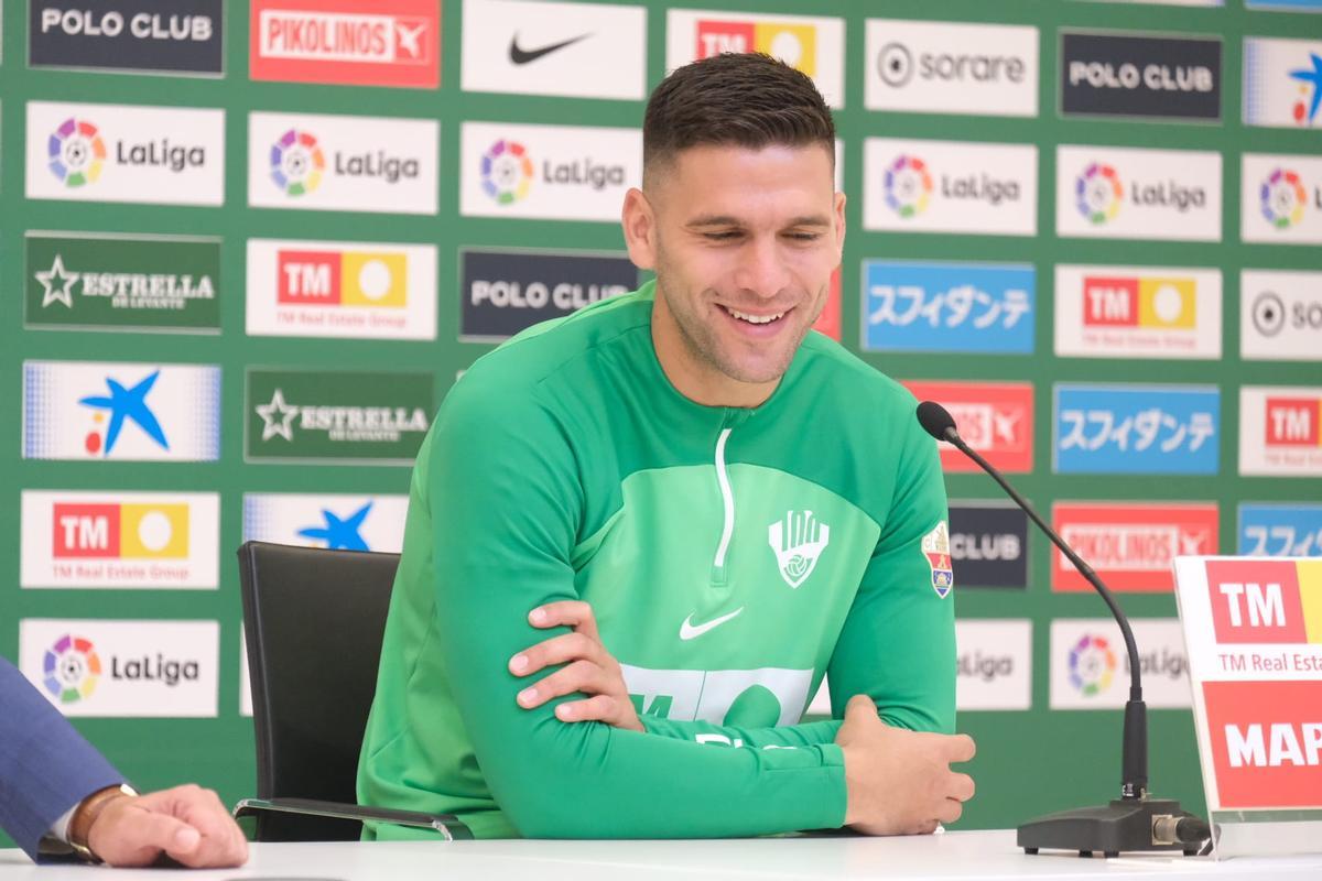 El nuevo jugador del Elche se ha mostrado optimista