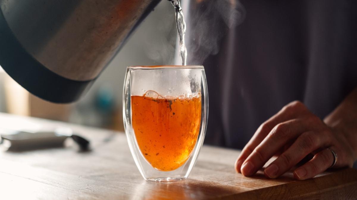 Estas bebidas calientes te ayudarán a adelgazar de noche.