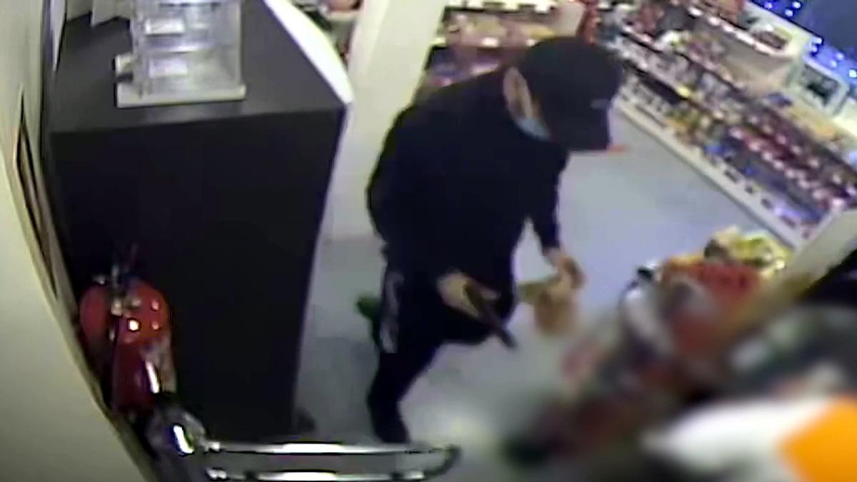 En prisión un hombre por cuatro atracos a punta de pistola en gasolineras de Tarragona en 48 horas
