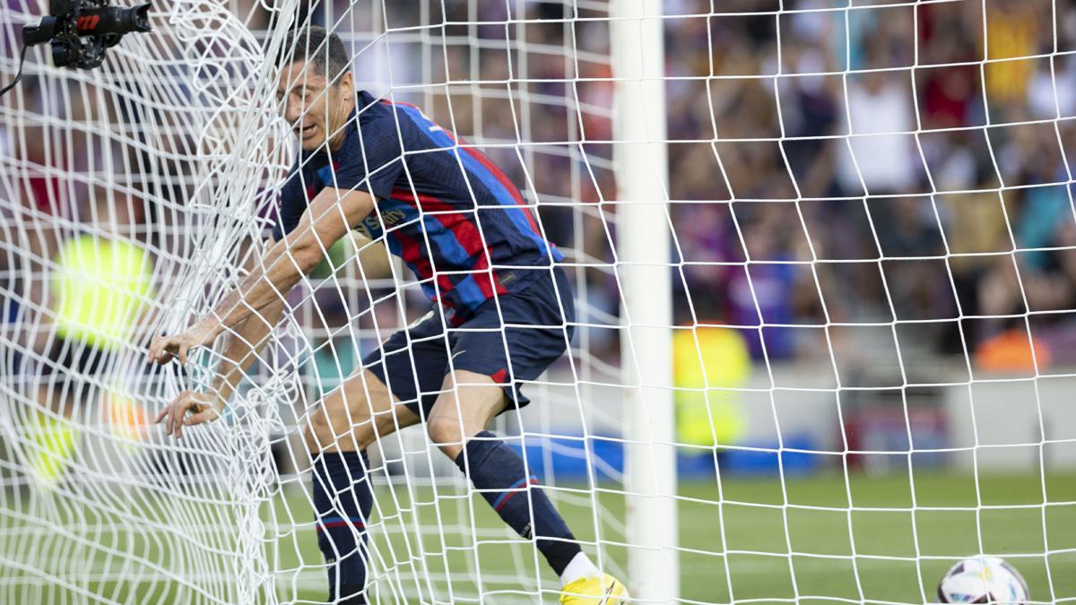 El delantero polaco del Barça suma 4 goles como azulgrana en tres partidos