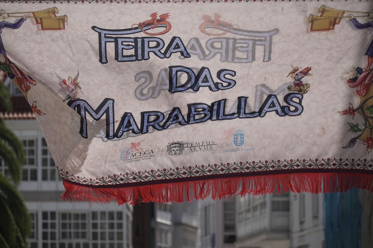 Cientos de personas volvieron a recorrer las calles de la Ciudad Vieja para disfrutar de un evento ya consolidado en el calendario veraniego coruñés.