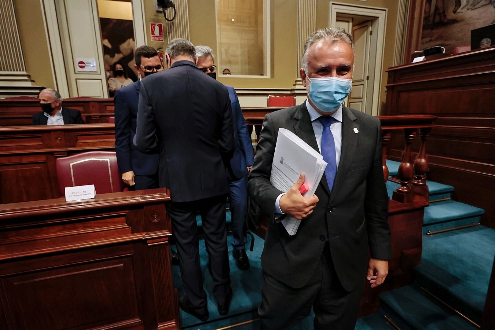 Pleno del parlamento de Canarias