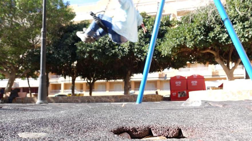 Cs exige al gobierno local afianzar la seguridad del parque de la Marina Española en Torrevieja