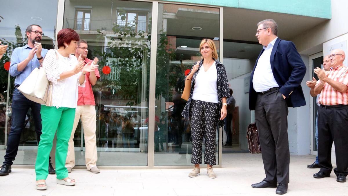Marta Felip, a la sortida dels jutjats de Figueres.