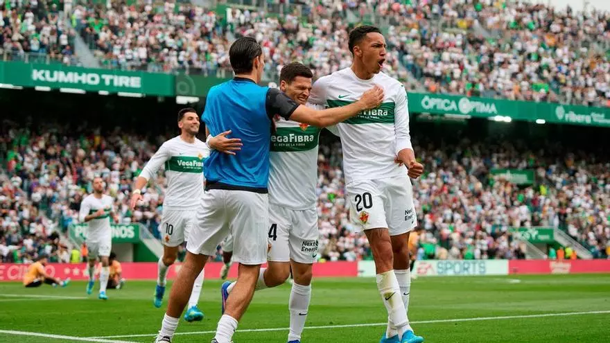 El latigazo de Lucas Cepeda que le dio los tres puntos al Elche CF