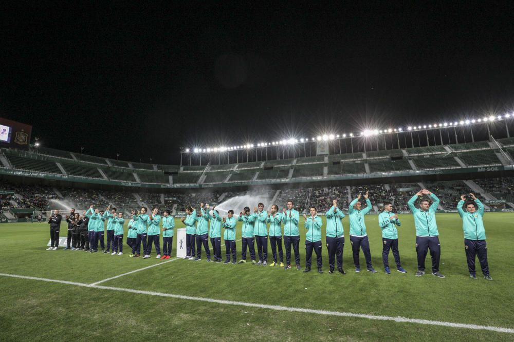 El Elche rompe el maleficio, vuelve a ganar en el Martínez Valero y recupera el olfato realizador en un partido más efectivo que brillante