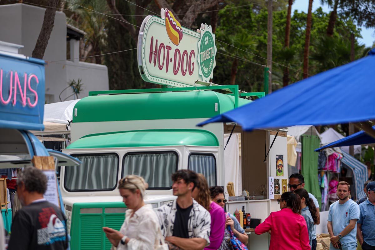 Galería: Todas las imágenes de la apertura del Mercadillo de Punta Arabí