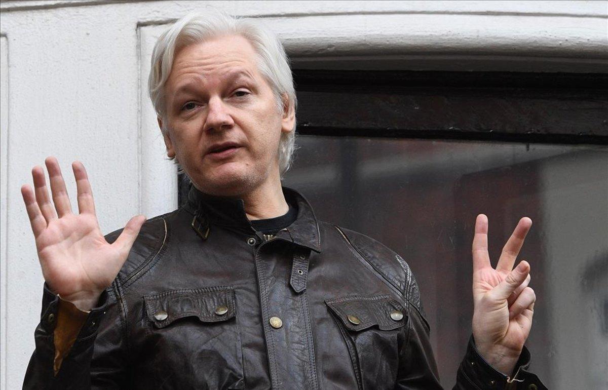 zentauroepp47639884 assange190411114001