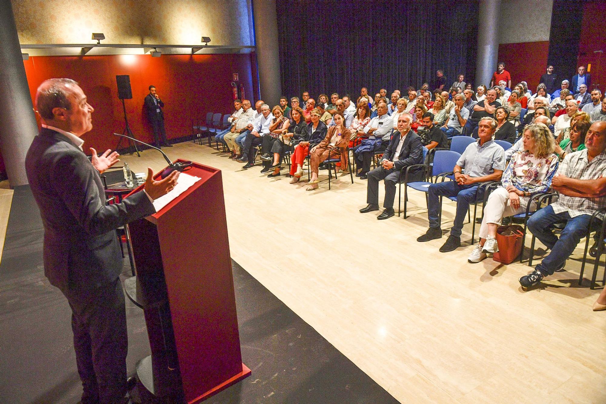 Acto de clausura del I Ciclo de Conferencias en memoria de Jerónimo Saavedra