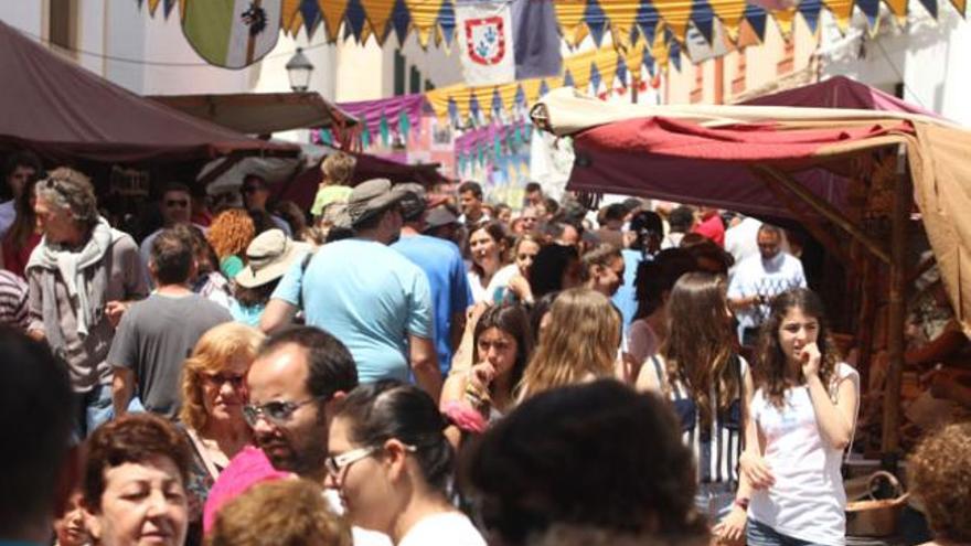 Aglomeración de público en la jornada de cierre de la feria.