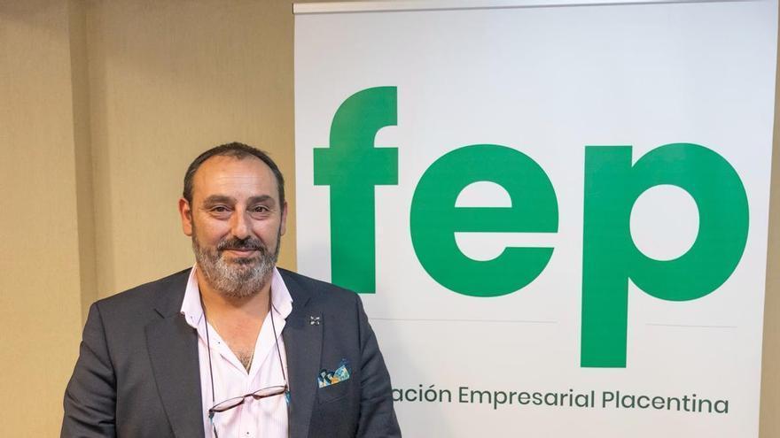 Fernando Santiago toma las riendas de la Federación Empresarial Placentina con el reto de reforzar su representación