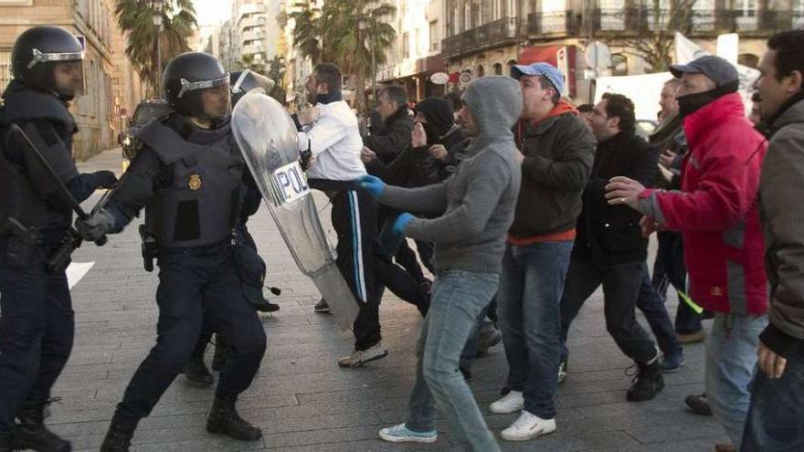 Un momento del enfrentamiento el 6 de marzo del año pasado.