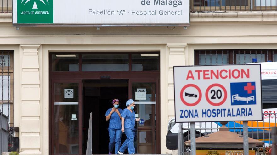 22 profesionales del hospital de Málaga infectados por Covid tras la comida de Navidad