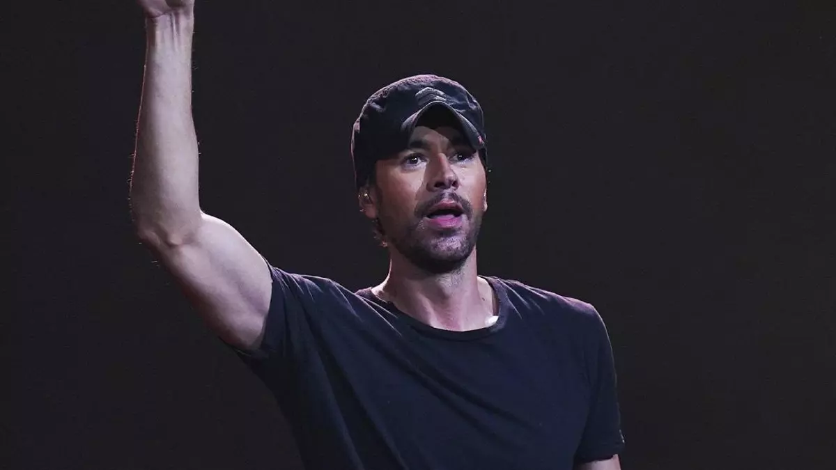 Enrique Iglesias regresa a España con un lleno absoluto tras cinco años de ausencia