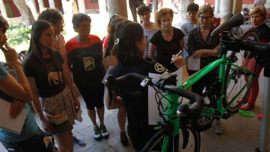 Crear carriles bici y reducir el tráfico son las medidas antipolución más apoyadas