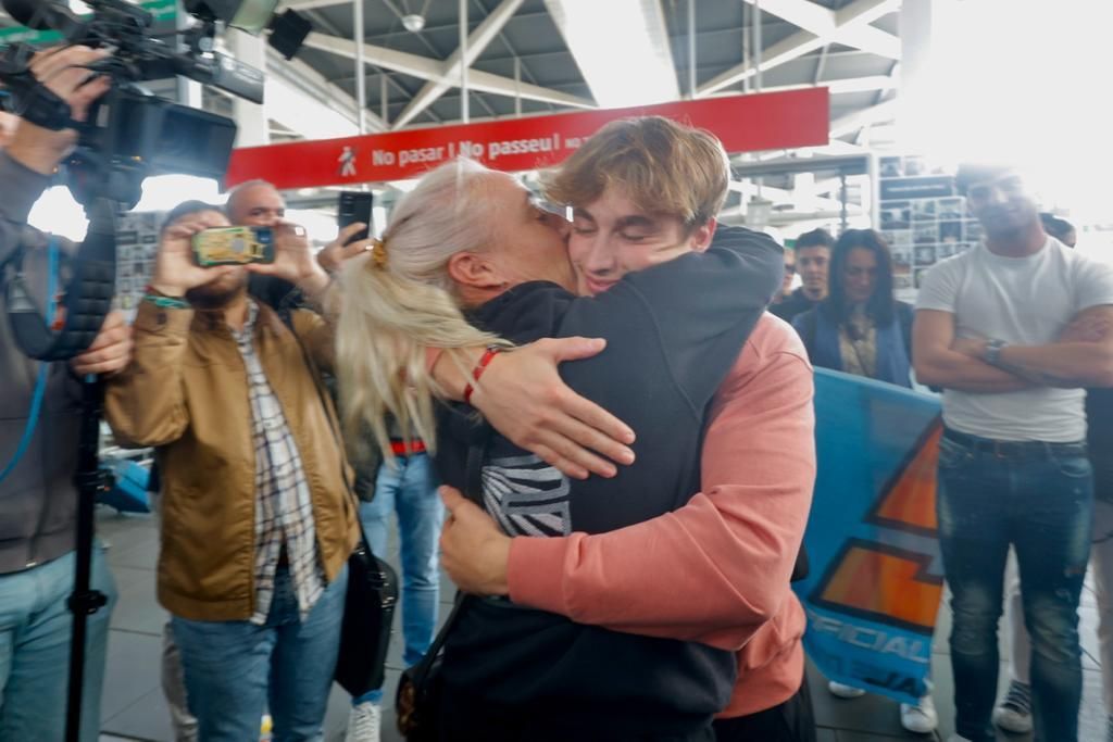 El campeón de Moto3 Jaume Masià llega a València