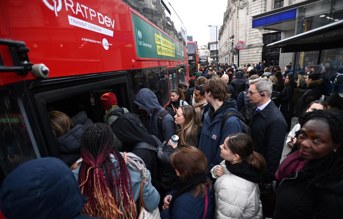 La huelga en el metro de Londres paraliza todas las líneas